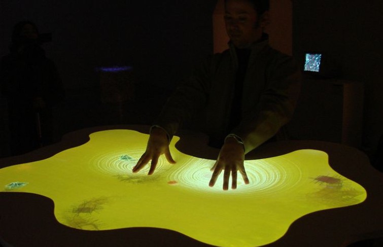沉浸式投影感应互动